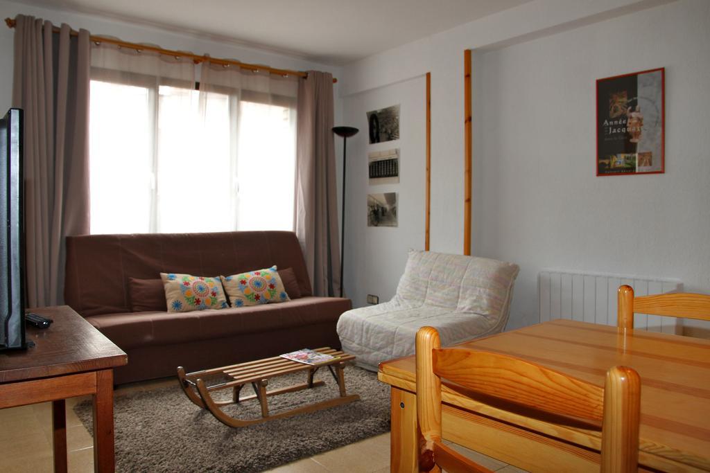 Apartamentos Sapporo III Vielha Exteriör bild